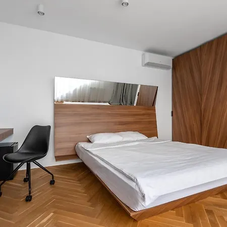 Blend Center Aparthotel