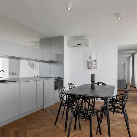 Blend Center Aparthotel 3*