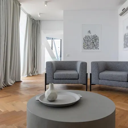 Blend Center Aparthotel 3*